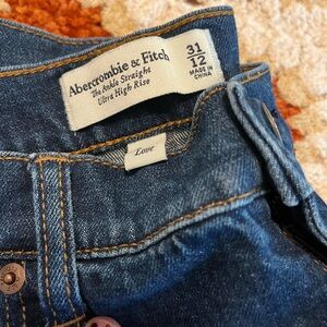 Abercrombie Curve Love Jeans